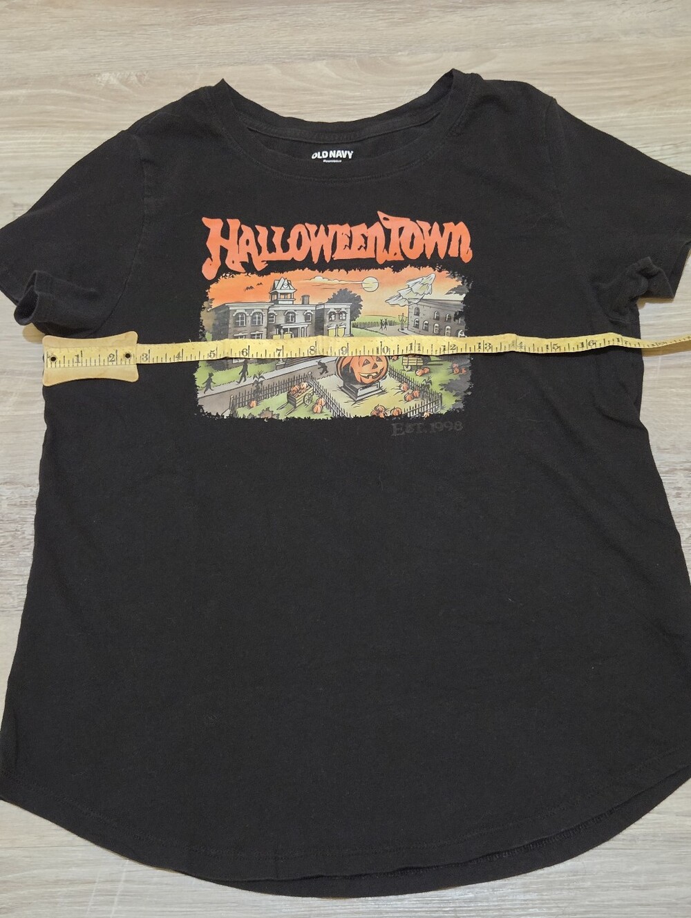 Old Navy Black HalloweenTown Graphic Tee - Womens Size S - Picture 8 of 8
